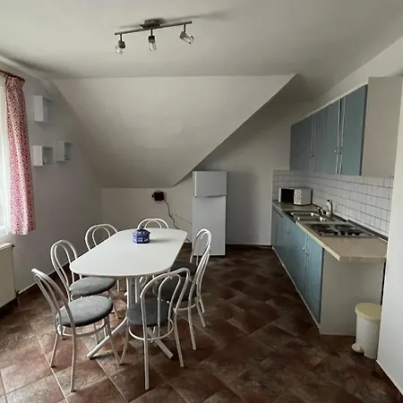 Boezsi Appartement *